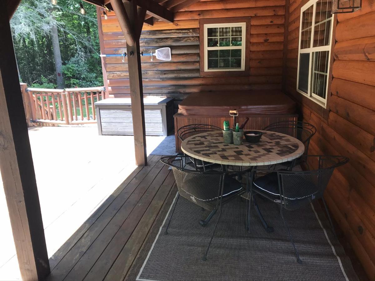 Tree Top Lodge - Gorgeous Lake Cabin With Hot Tub & Magnificent Views Of Forests And Mountains! Cabin Butler Экстерьер фото