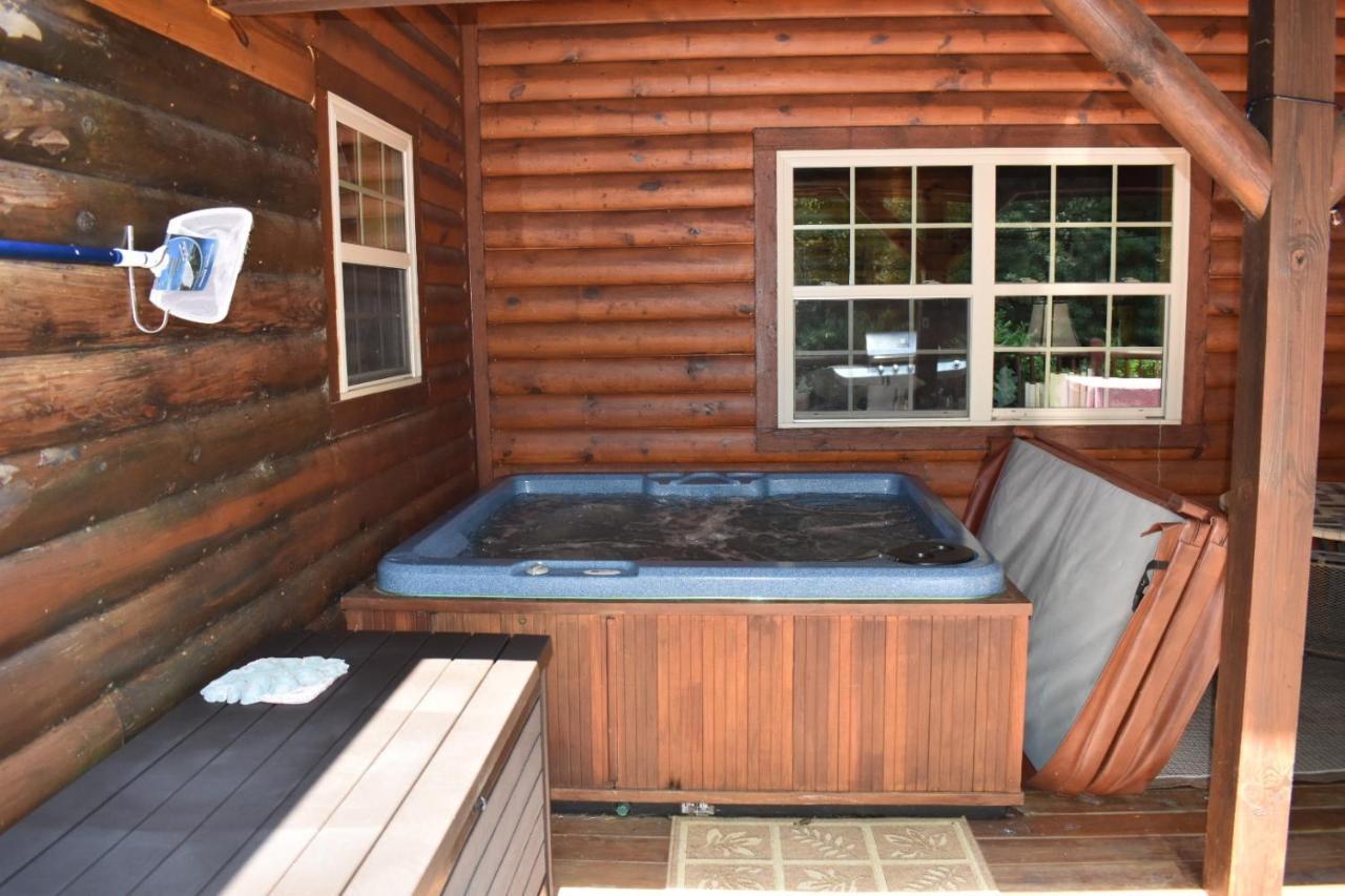 Tree Top Lodge - Gorgeous Lake Cabin With Hot Tub & Magnificent Views Of Forests And Mountains! Cabin Butler Экстерьер фото