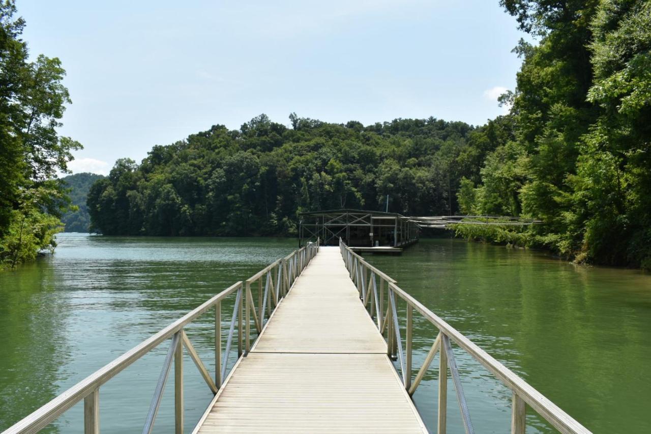 Tree Top Lodge - Gorgeous Lake Cabin With Hot Tub & Magnificent Views Of Forests And Mountains! Cabin Butler Экстерьер фото