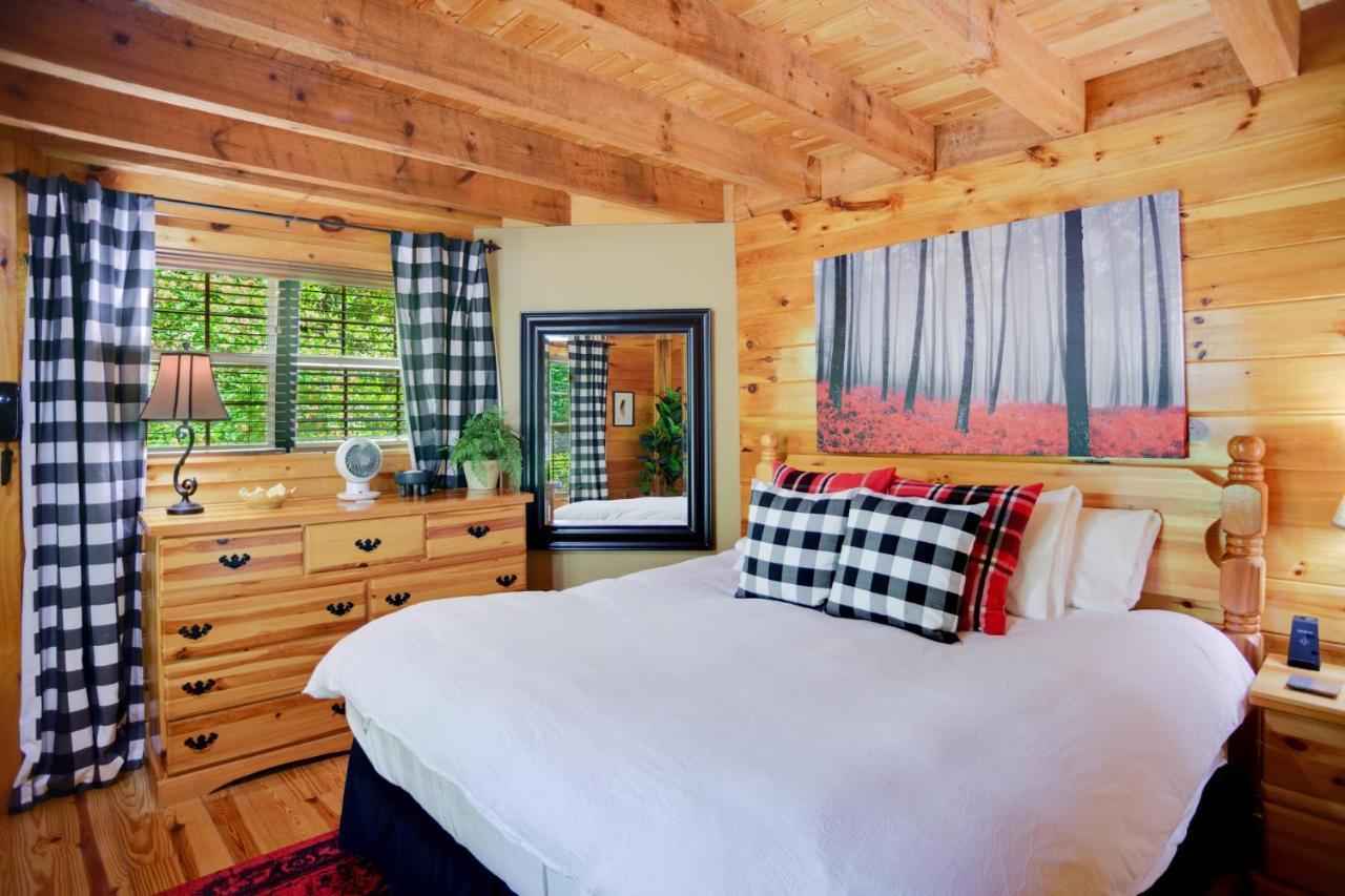 Tree Top Lodge - Gorgeous Lake Cabin With Hot Tub & Magnificent Views Of Forests And Mountains! Cabin Butler Экстерьер фото