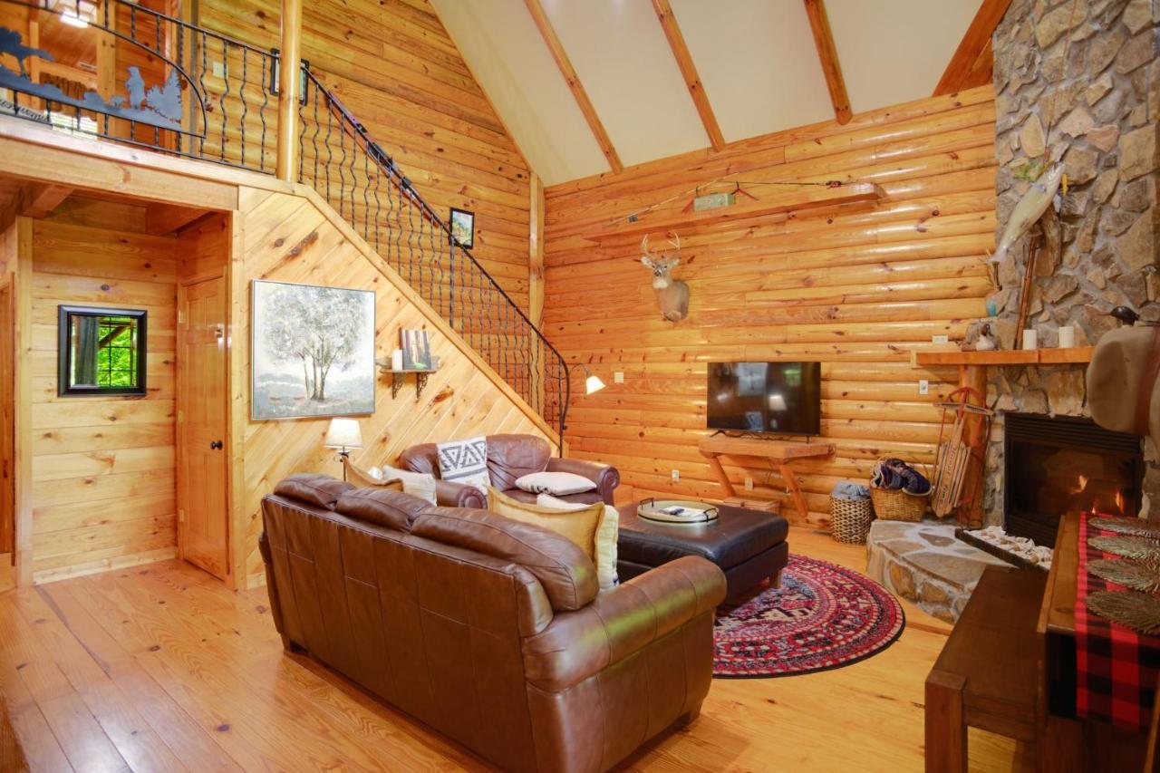 Tree Top Lodge - Gorgeous Lake Cabin With Hot Tub & Magnificent Views Of Forests And Mountains! Cabin Butler Экстерьер фото