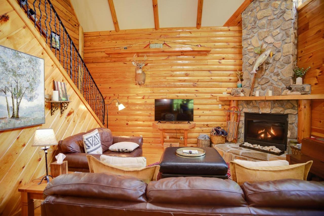 Tree Top Lodge - Gorgeous Lake Cabin With Hot Tub & Magnificent Views Of Forests And Mountains! Cabin Butler Экстерьер фото